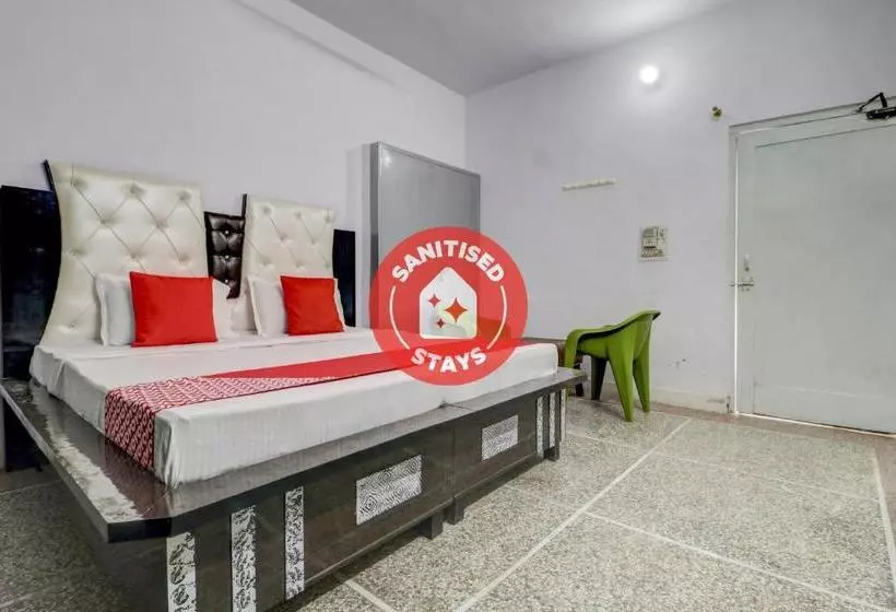 Hotelli Oyo 77745  Yatri Niwas
