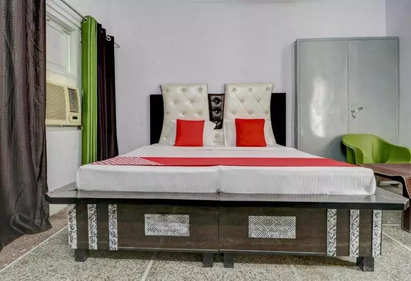 Hotelli Oyo 77745  Yatri Niwas