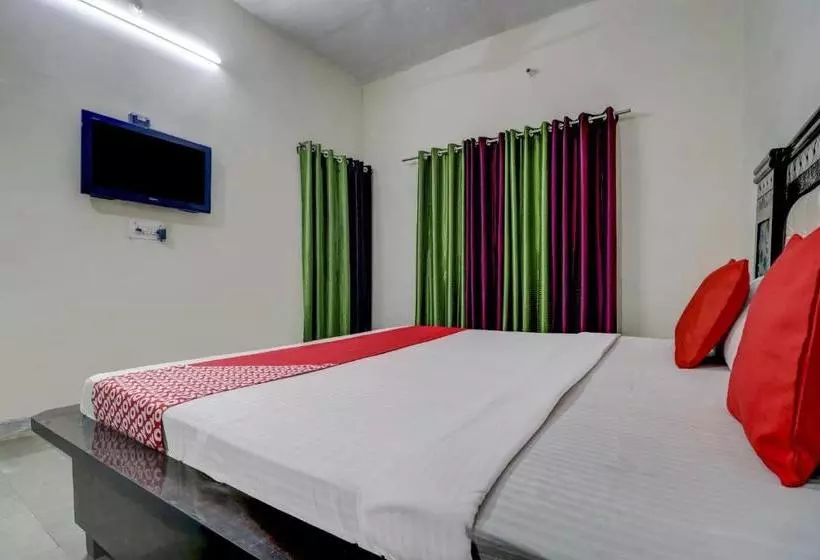 Hotelli Oyo 77745  Yatri Niwas