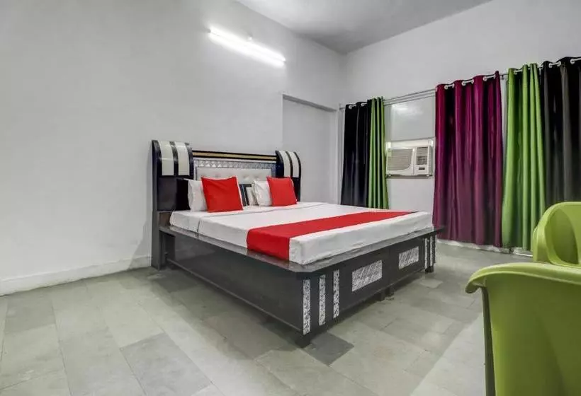 Hotelli Oyo 77745  Yatri Niwas