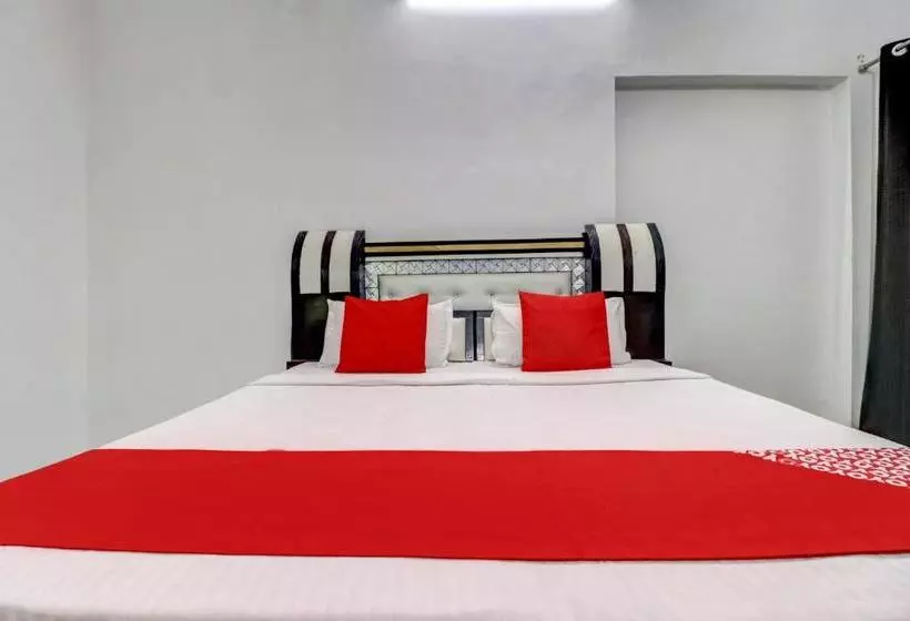 Hotelli Oyo 77745  Yatri Niwas