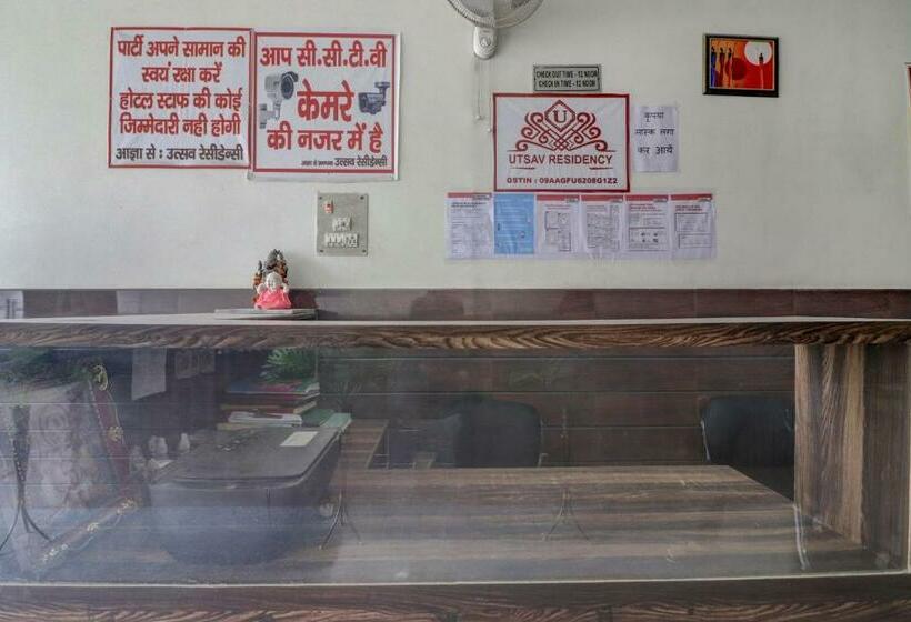 호텔 Oyo 77774 Utsav Residency