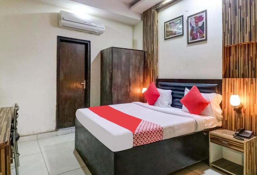 فندق Oyo 77865  555