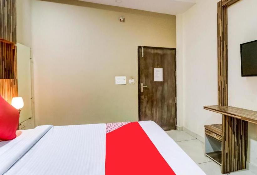 فندق Oyo 77865  555