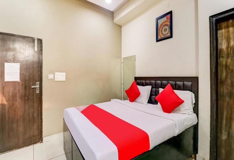 فندق Oyo 77865  555