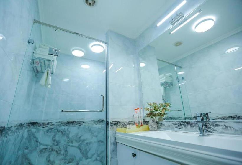 Royal Grand Hotel, Turkistan