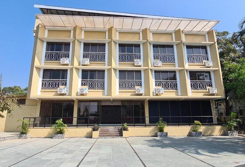 Hotel Sapphire Resort Lonavala