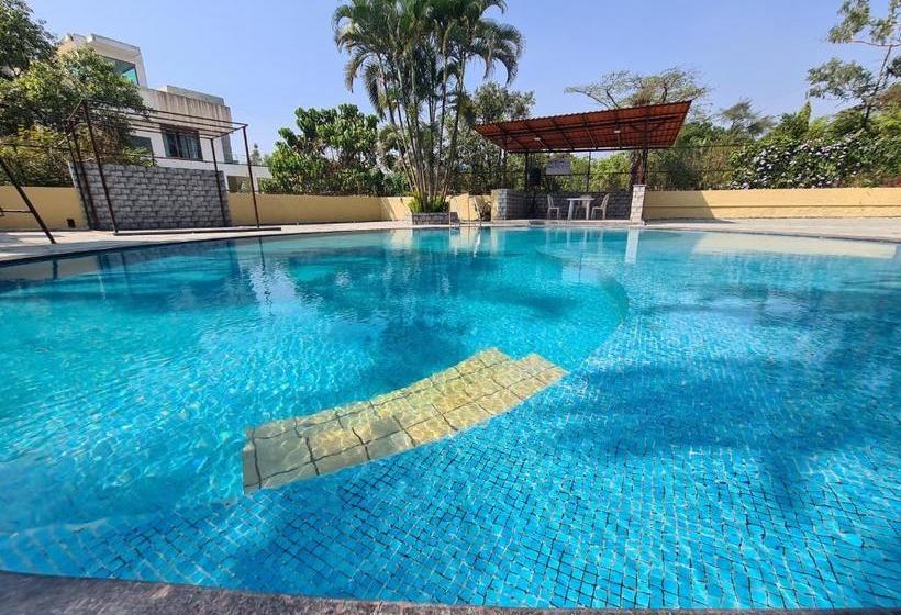 Hotel Sapphire Resort Lonavala