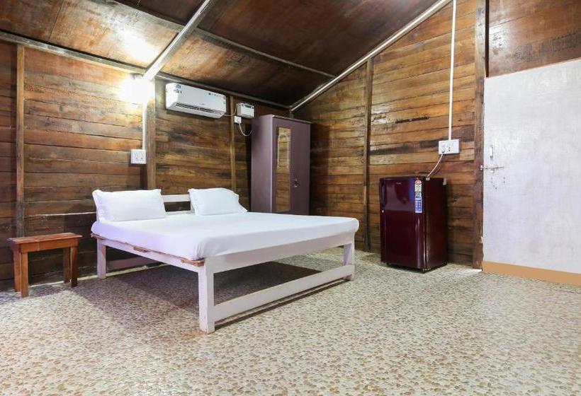 בית מלון כפרי Spot On 48430 Lavish