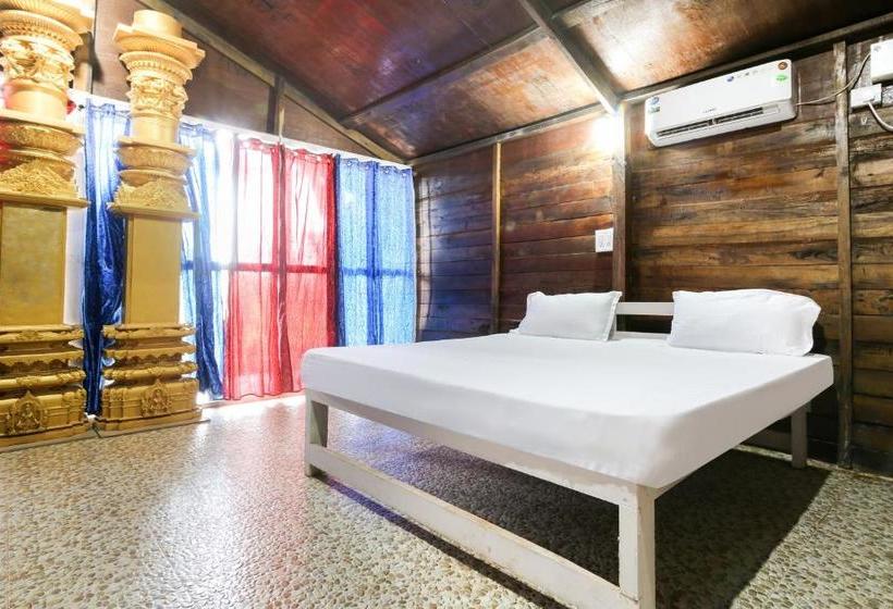 בית מלון כפרי Spot On 48430 Lavish