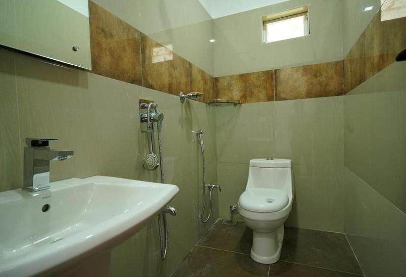 ペンション Oyo 77946 Skylark