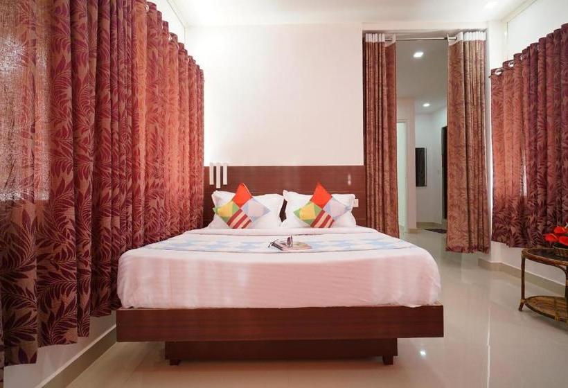 ペンション Oyo 77946 Skylark