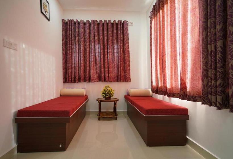 ペンション Oyo 77946 Skylark