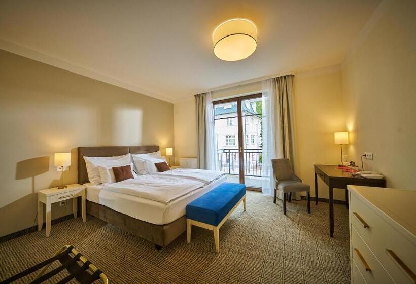 Wellness Hotel Queens