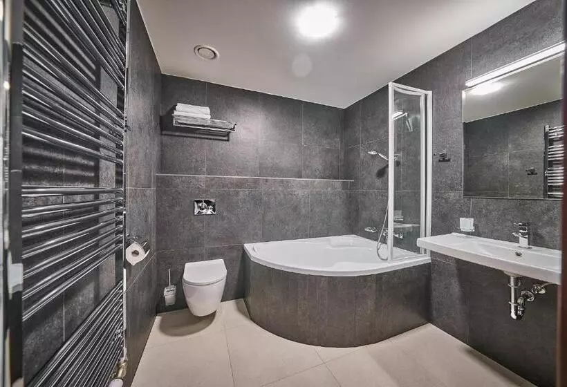 Wellness Hotel Queens