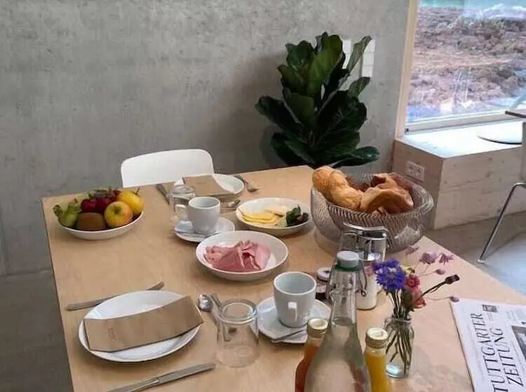 Aamiaismajoitus (B&B) Haaus