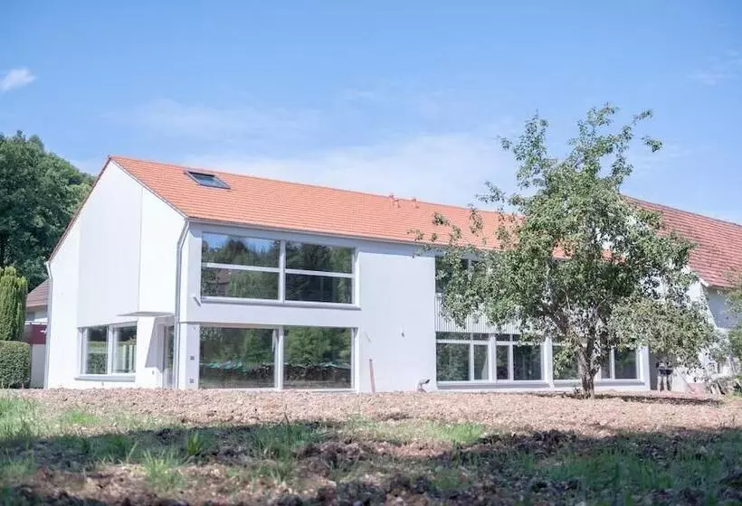 Aamiaismajoitus (B&B) Haaus