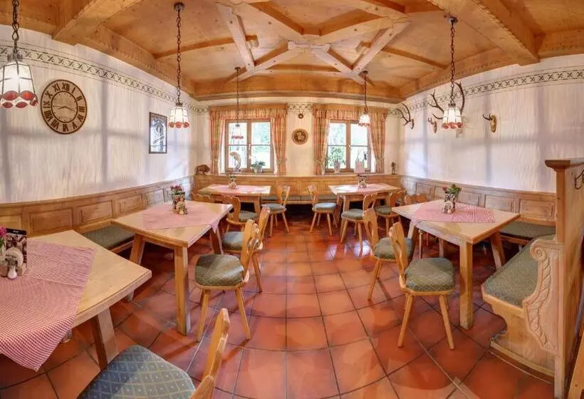 Hotelli Gasthof Metzgerei Hirschbichler   Chiemgau Karte