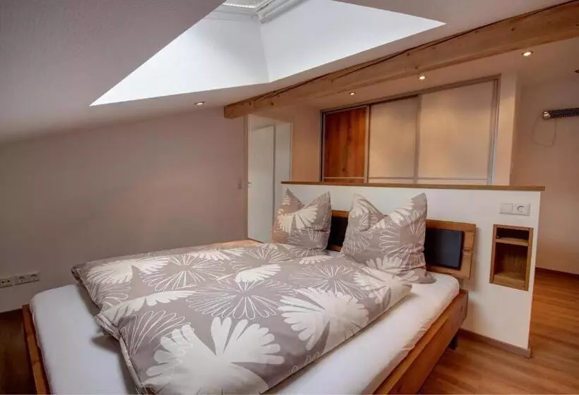 Hotelli Gasthof Metzgerei Hirschbichler   Chiemgau Karte