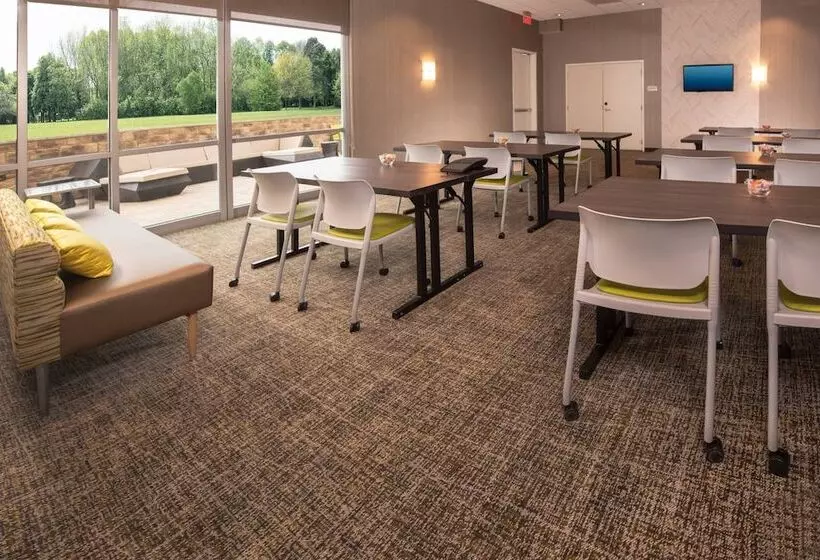 ホテル Springhill Suites By Marriott Frederick