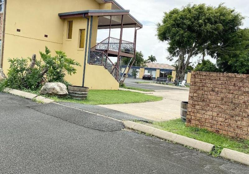 Мотель Proserpine Motor Lodge