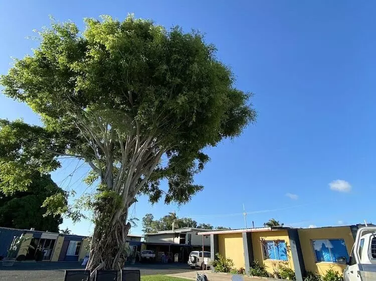 Motelli Proserpine Motor Lodge