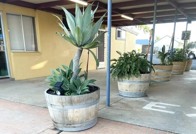 Motelli Proserpine Motor Lodge
