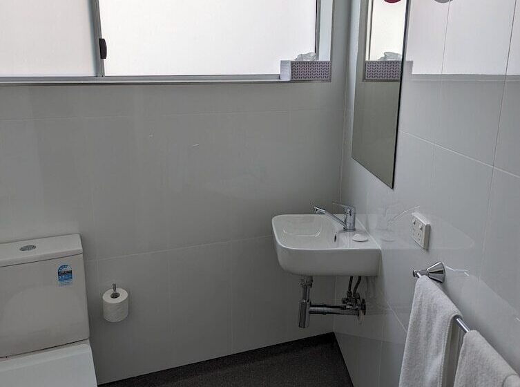 Мотель Proserpine Motor Lodge