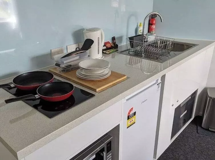 Motelli Proserpine Motor Lodge