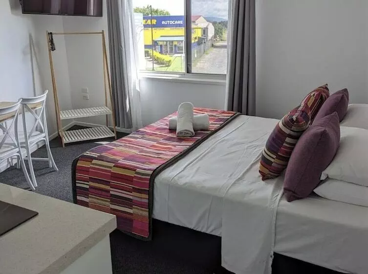 Motelli Proserpine Motor Lodge