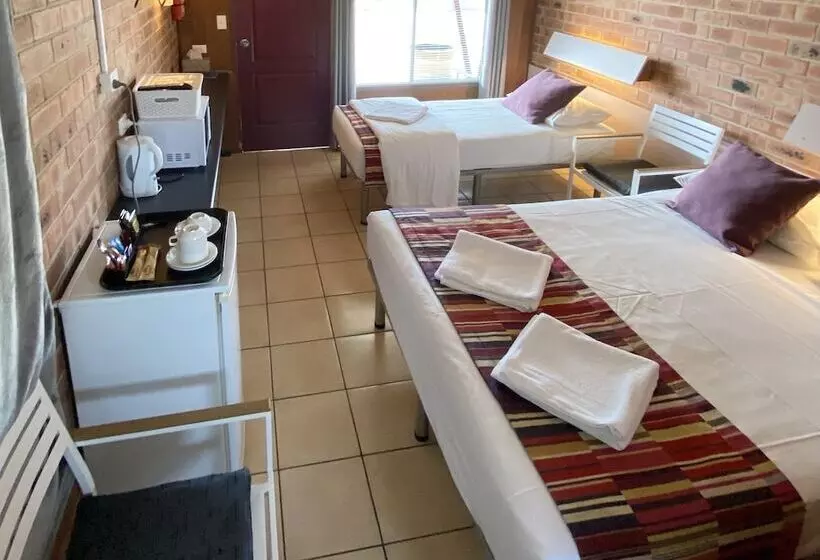 Motelli Proserpine Motor Lodge