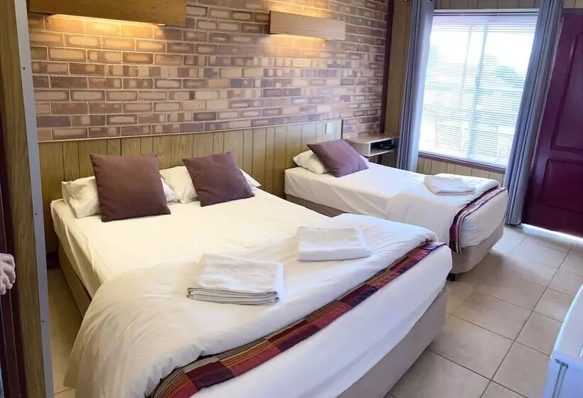 Motelli Proserpine Motor Lodge