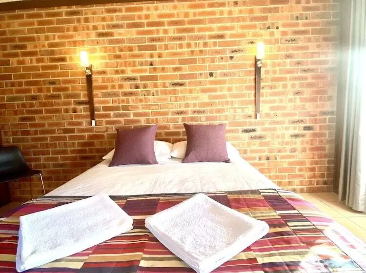 Motelli Proserpine Motor Lodge