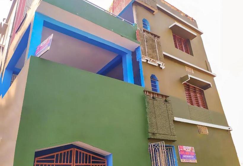 Отель Bobby House