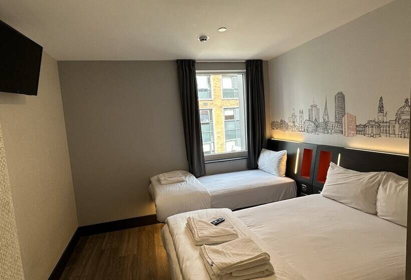 Easyhotel Cardiff