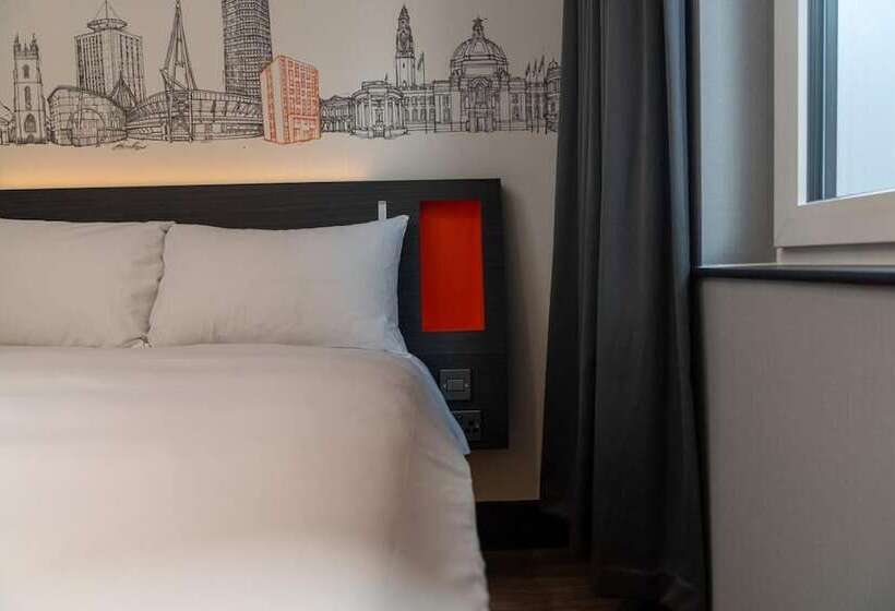Easyhotel Cardiff
