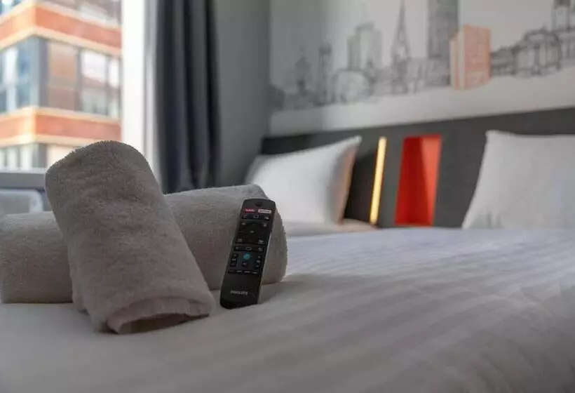 Easyhotel Cardiff