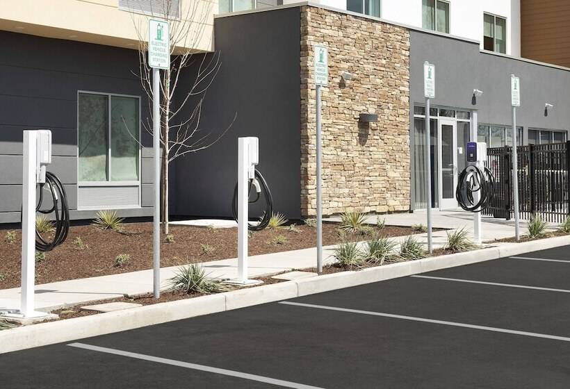 ホテル Fairfield Inn & Suites By Marriott Santa Rosa Rohnert Park