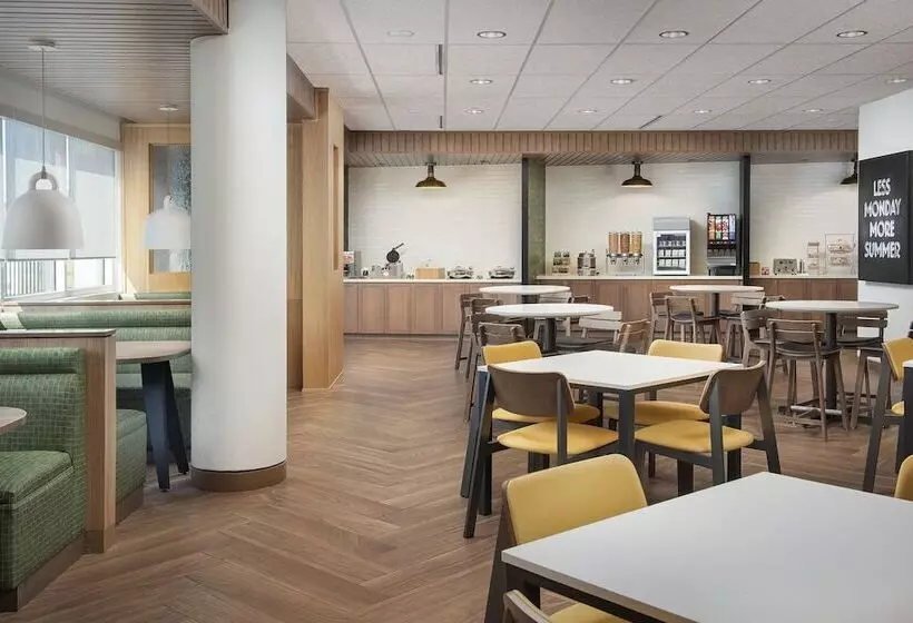 Hotelli Fairfield Inn & Suites By Marriott Santa Rosa Rohnert Park