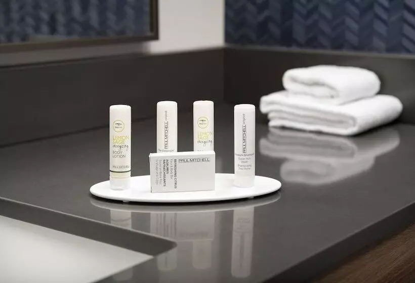 Hotelli Fairfield Inn & Suites By Marriott Santa Rosa Rohnert Park