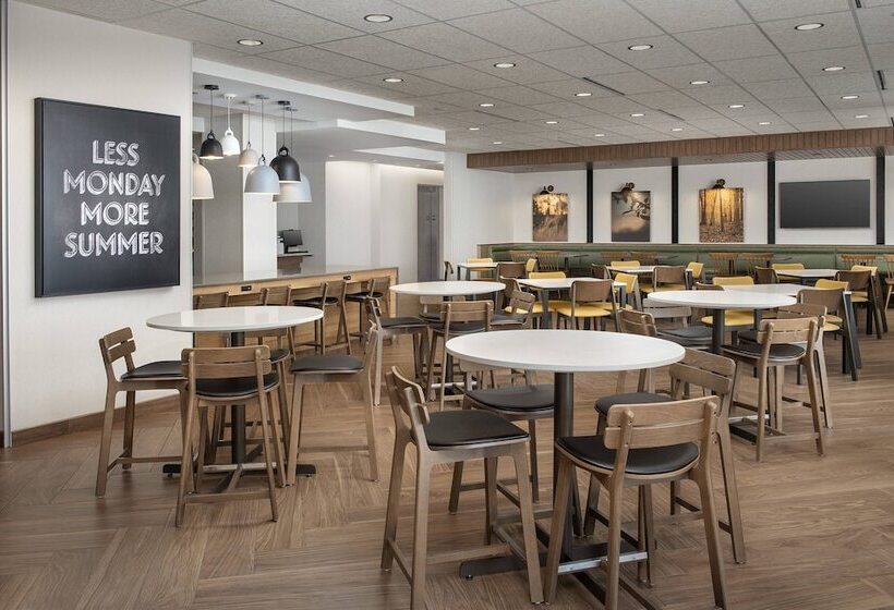 ホテル Fairfield Inn & Suites By Marriott Santa Rosa Rohnert Park