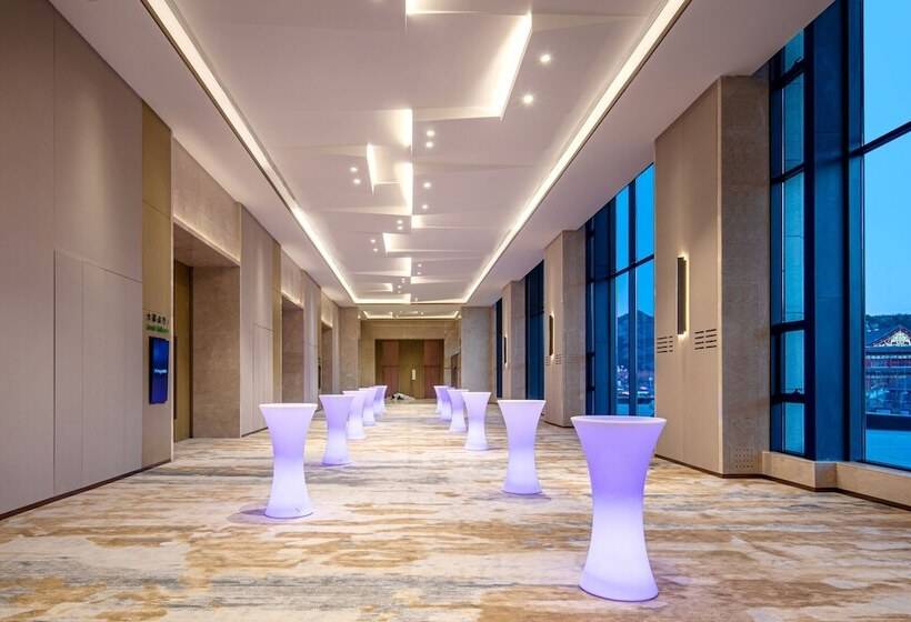 호텔 Holiday Inn Chengde Park View, An Ihg