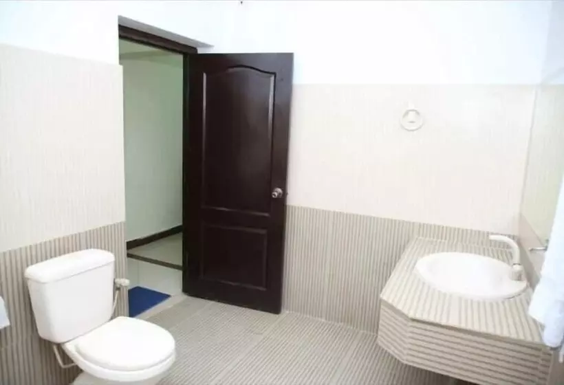 هتل Or Odyssey Residence