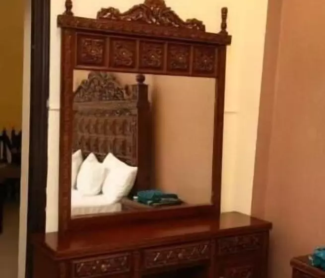 هتل Or Odyssey Residence
