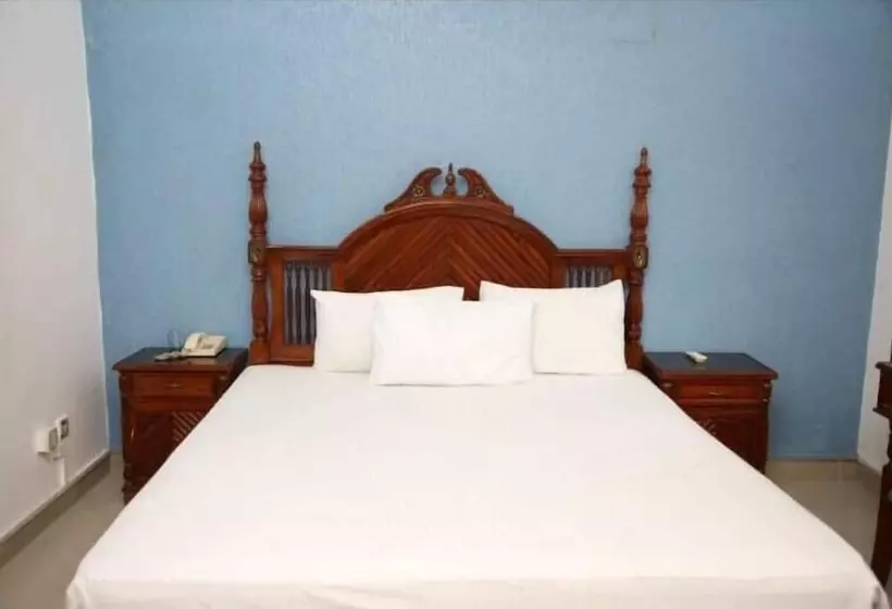هتل Or Odyssey Residence