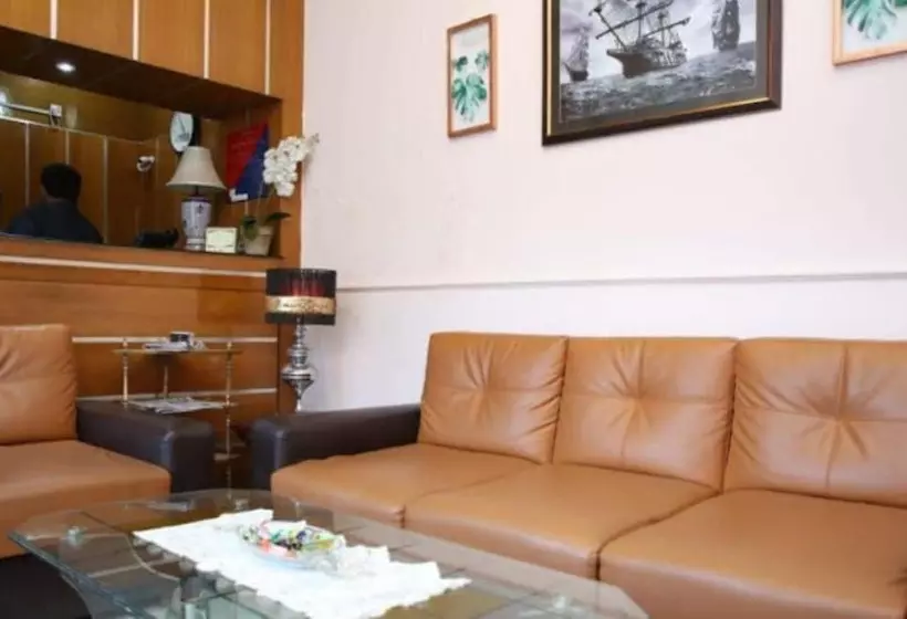 هتل Or Odyssey Residence