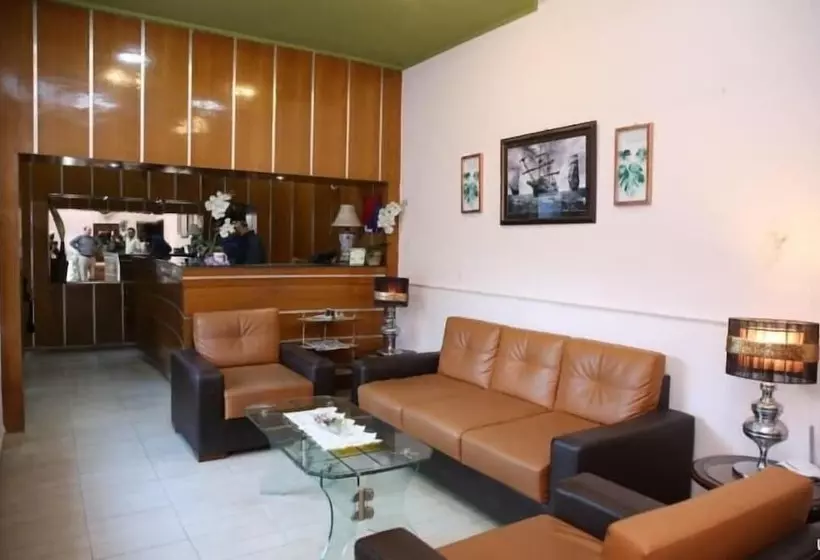 هتل Or Odyssey Residence