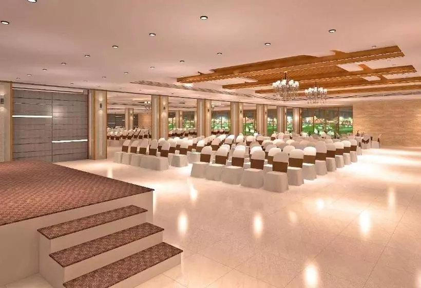 Hotelli Palm Pacific