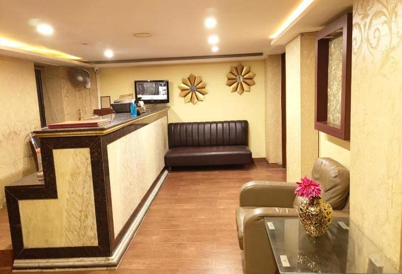 호텔 Plaza Kolkata By Wb S