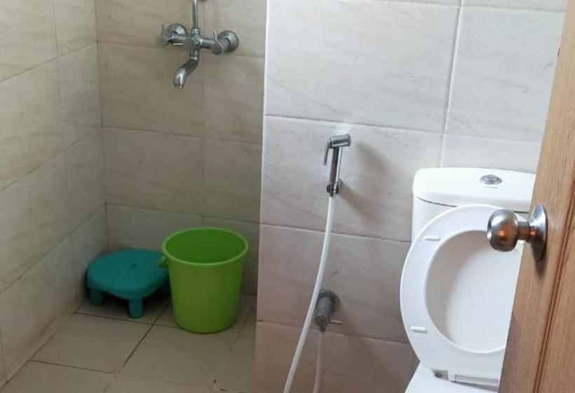 Отель Plaza Kolkata By Wb S